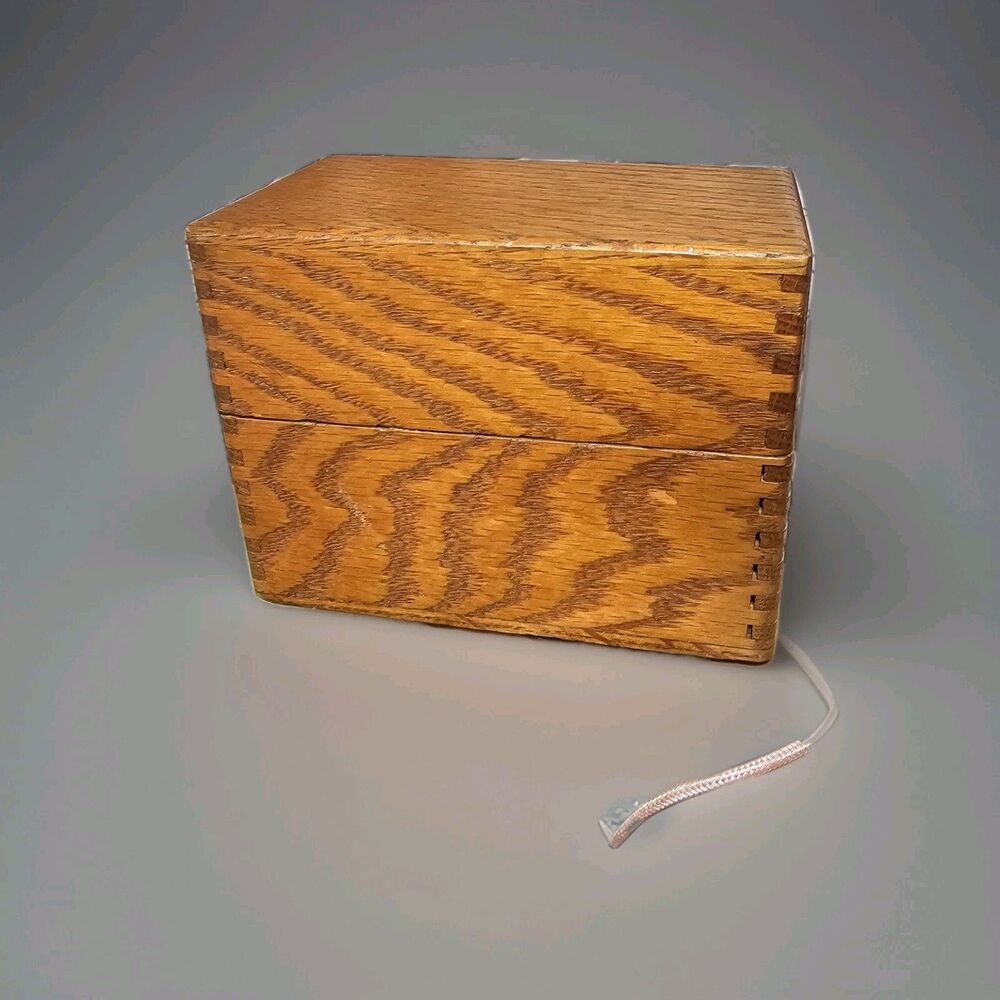 Vintage Oak Wooden Recipe File Index Card Box Hinged Lid Dovetailed Joints